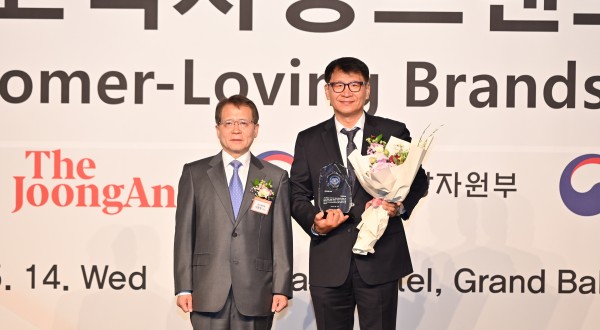 더블유에셋㈜, "2025 고객사랑브랜드대상" 재무컨설팅 부문 대상 수상